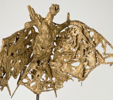 Sculpture de Germaine Richier représentant une chauve-souris styilisée, en bronze doré